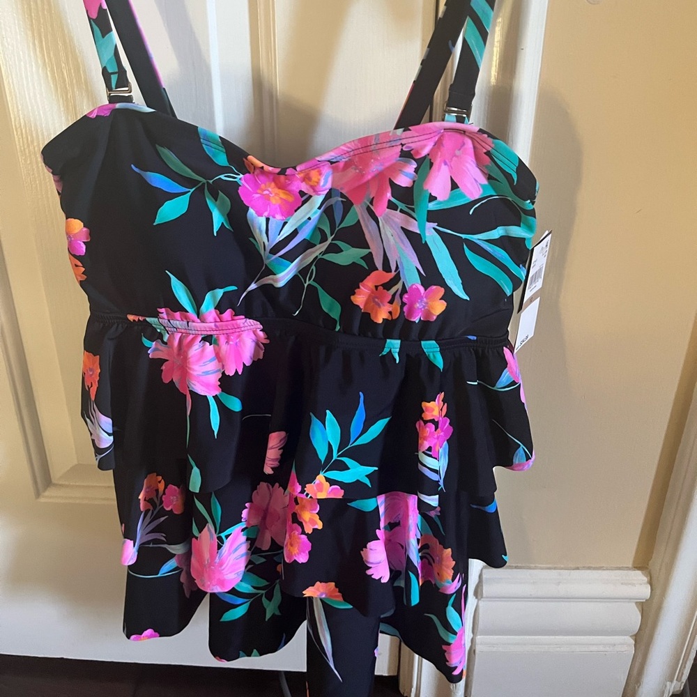 Floral Ruffle Tankini Swim Top